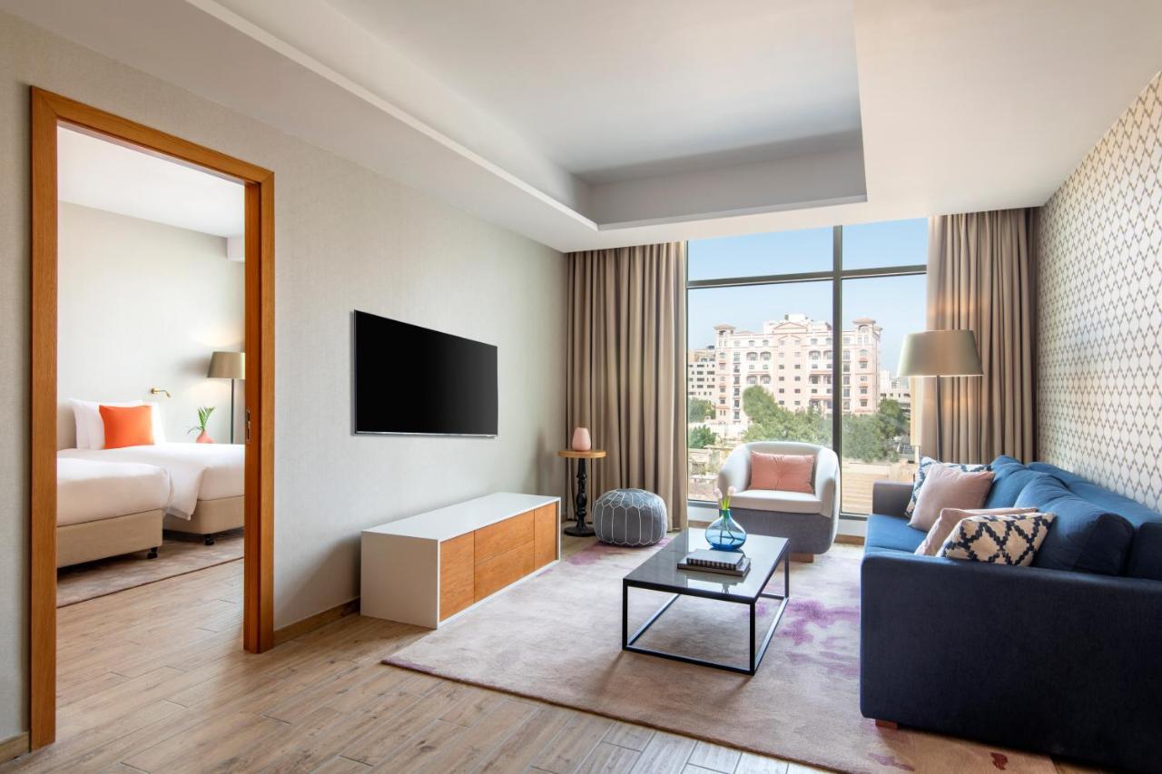 Abesq Doha Hotel And Residences, An Ihg Hotel Exteriér fotografie A suite at the hotel
