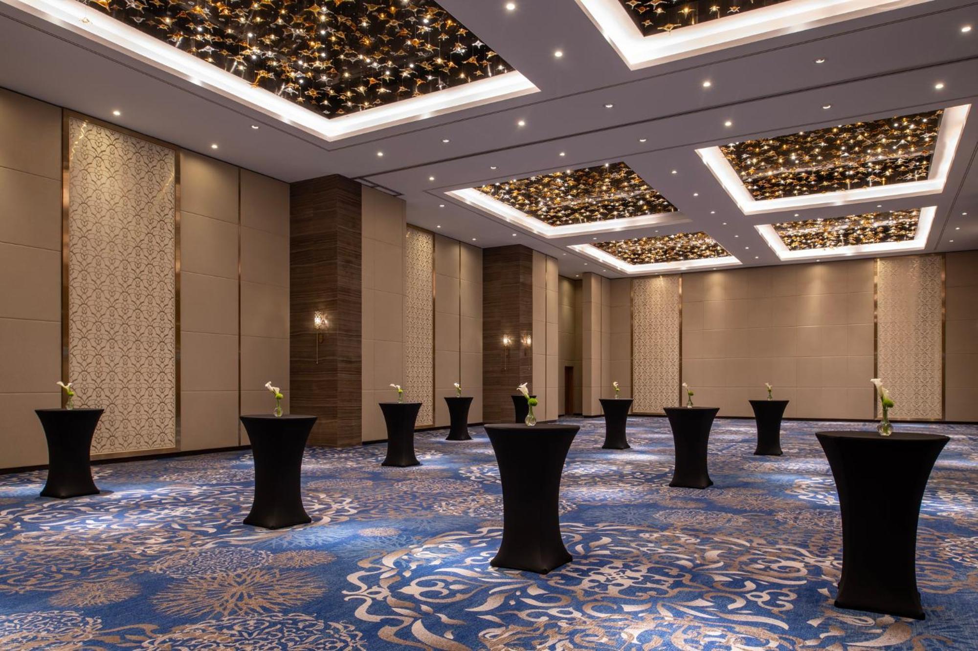 Abesq Doha Hotel And Residences, An Ihg Hotel Exteriér fotografie The ballroom
