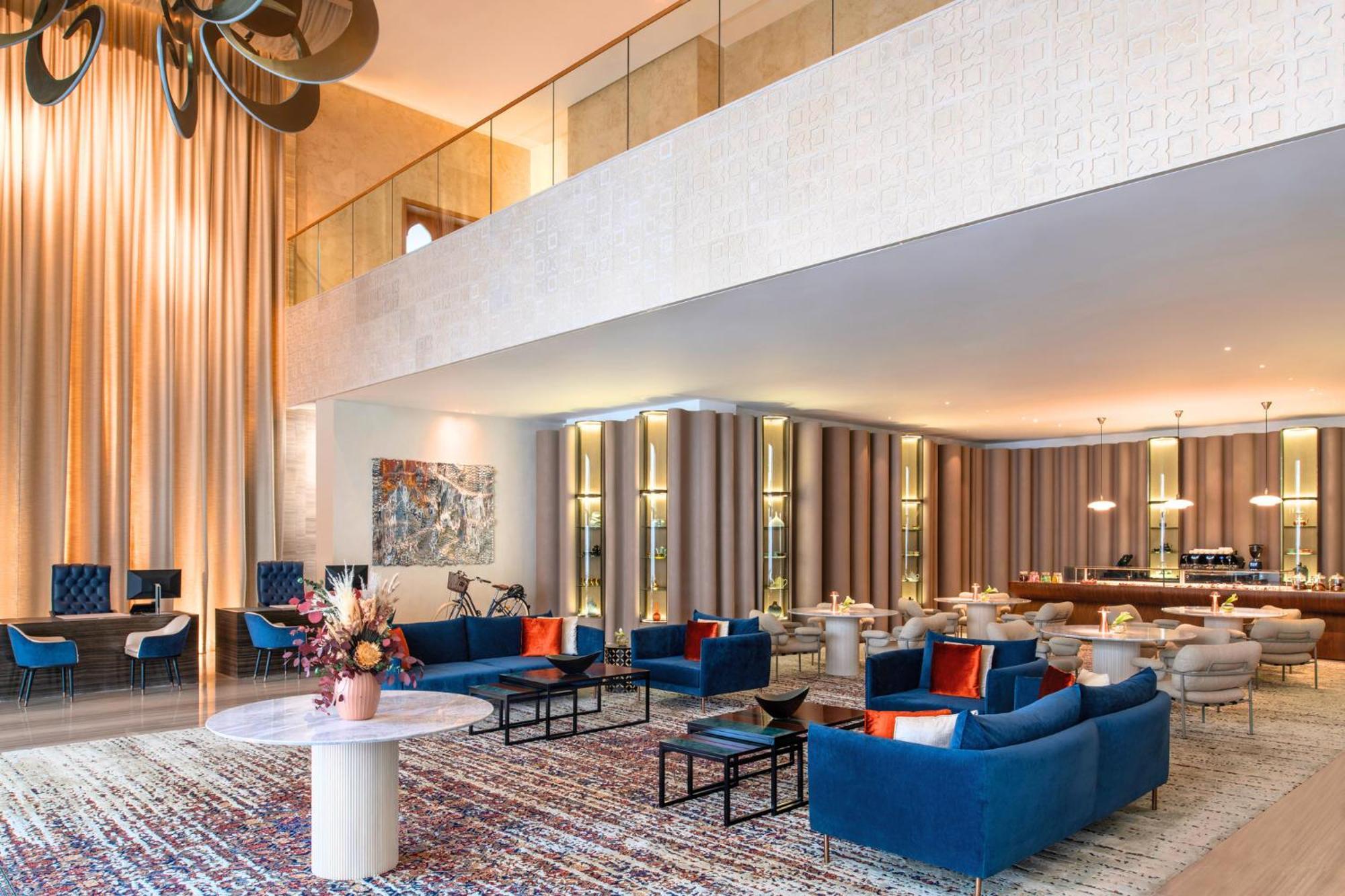 Abesq Doha Hotel And Residences, An Ihg Hotel Exteriér fotografie The lobby of the hotel