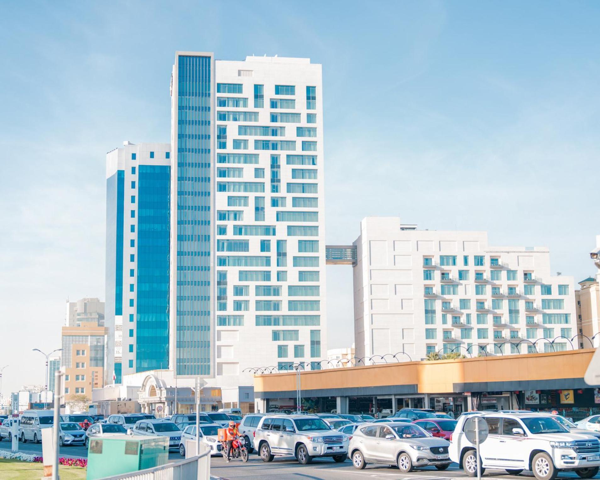 Abesq Doha Hotel And Residences, An Ihg Hotel Exteriér fotografie Al-Emarat Hospital